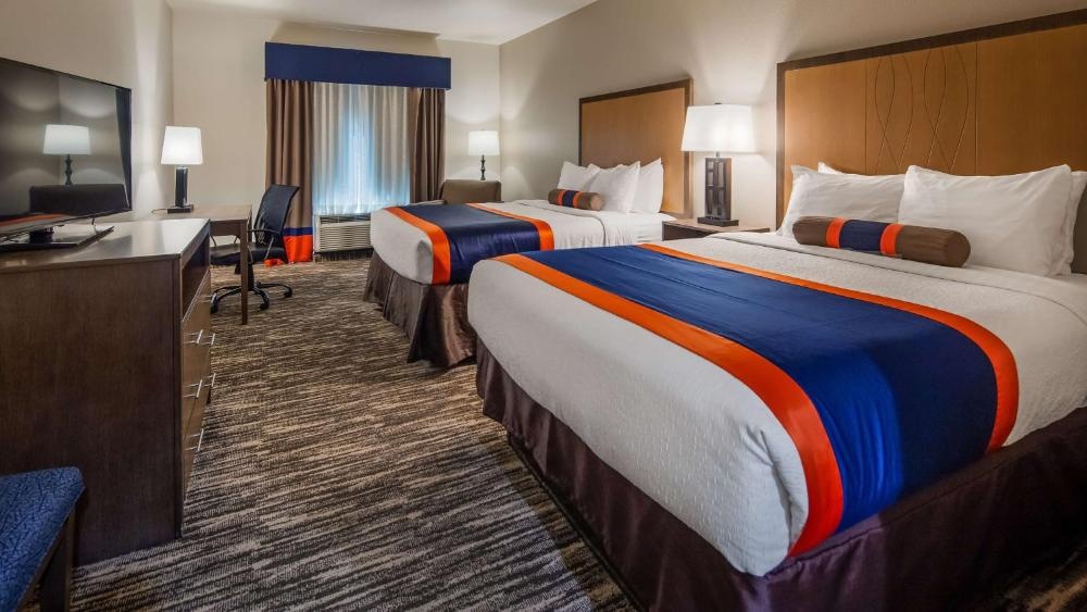 Best Western Plus Ardmore Inn & Suites Image 11