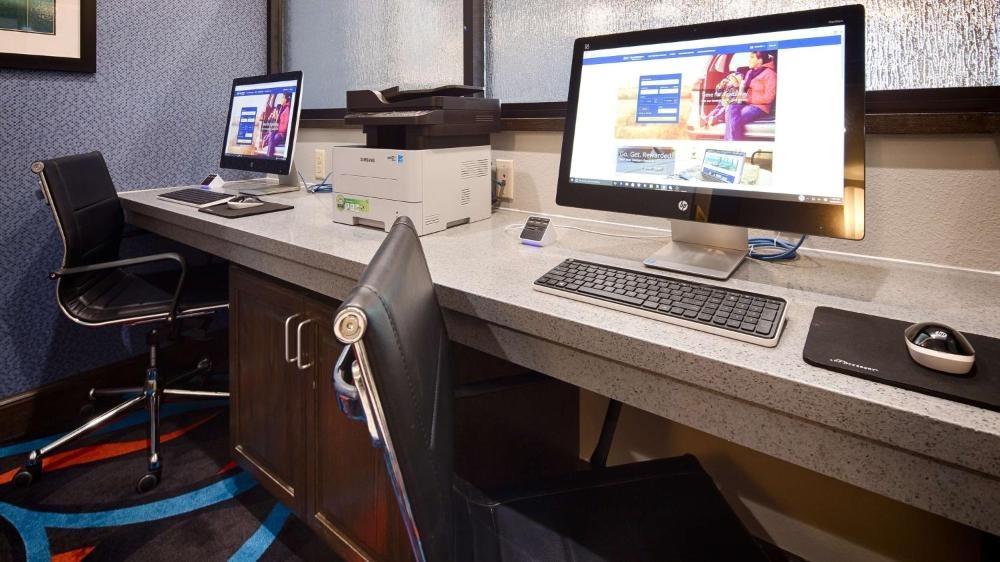 Best Western Plus Ardmore Inn & Suites Image 22