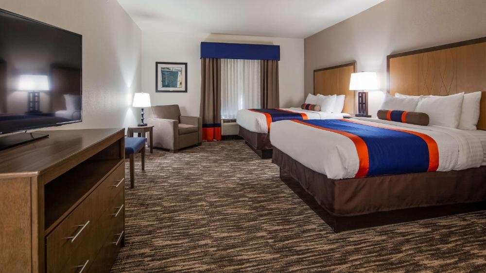 Best Western Plus Ardmore Inn & Suites Image 6