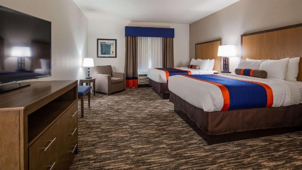 Best Western Plus Ardmore Inn & Suites image 6